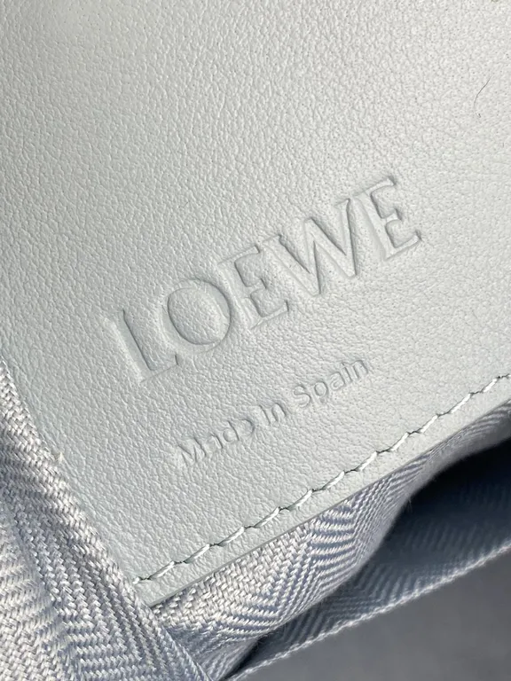 Loewe Bag 